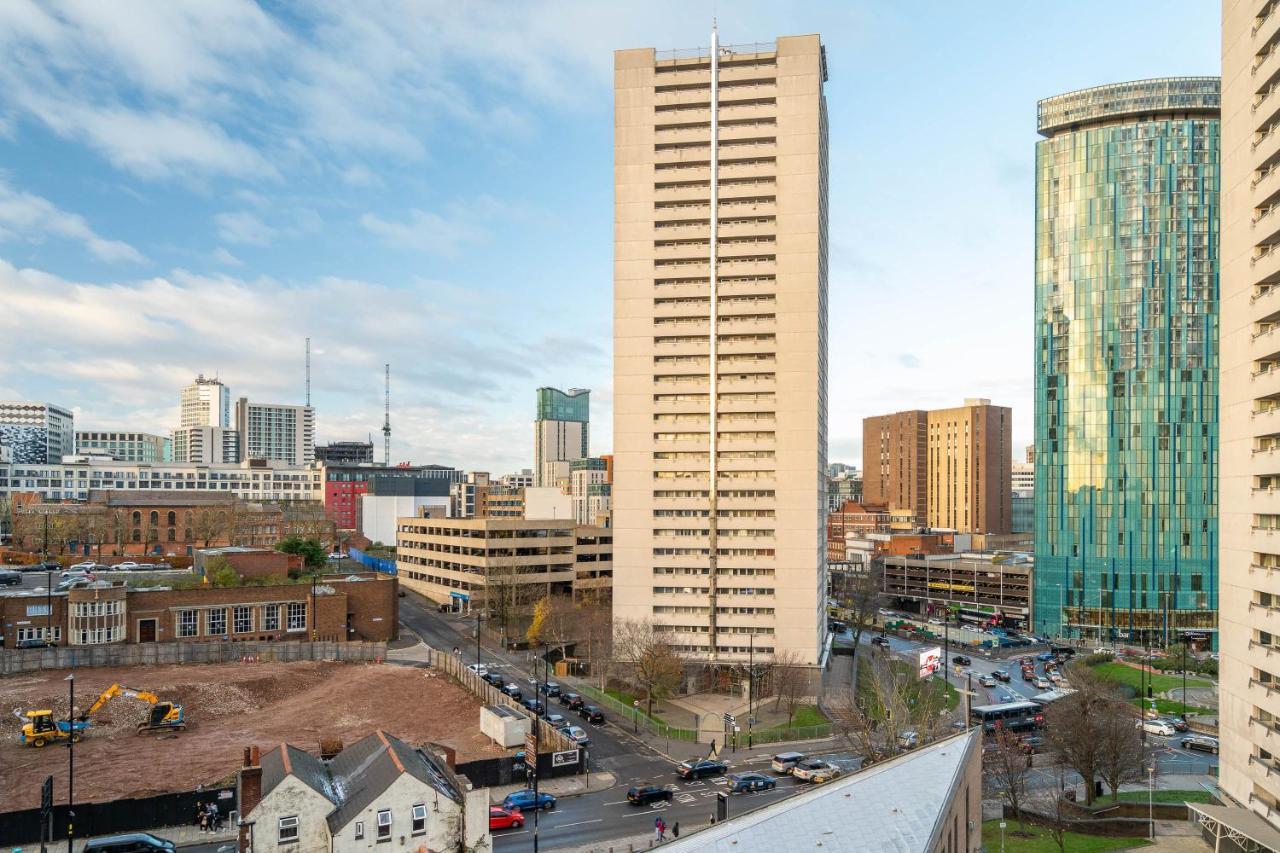 Maevela Apartments ☆ Pink Luxury Apartment With Balcony - Birmingham City Centre - 5 Min Walk From Bullring, Cube, Mailbox, New Street Station - Free Netflix & Wifi Eksteriør billede