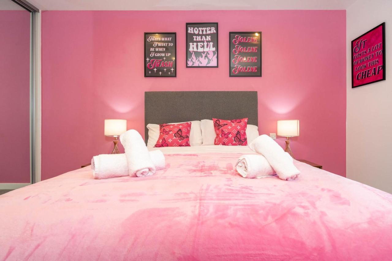 Maevela Apartments ☆ Pink Luxury Apartment With Balcony - Birmingham City Centre - 5 Min Walk From Bullring, Cube, Mailbox, New Street Station - Free Netflix & Wifi Eksteriør billede