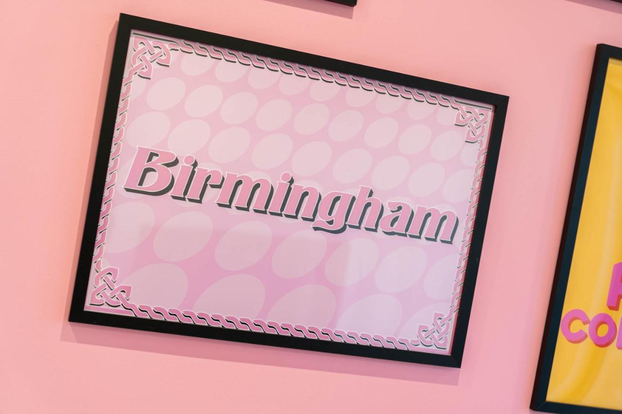Maevela Apartments ☆ Pink Luxury Apartment With Balcony - Birmingham City Centre - 5 Min Walk From Bullring, Cube, Mailbox, New Street Station - Free Netflix & Wifi Eksteriør billede